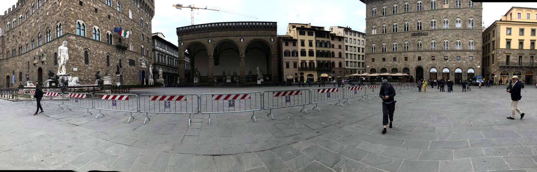 Florenz, das G7-Tourismustreffen beginnt: Piazza della Signoria gepanzert