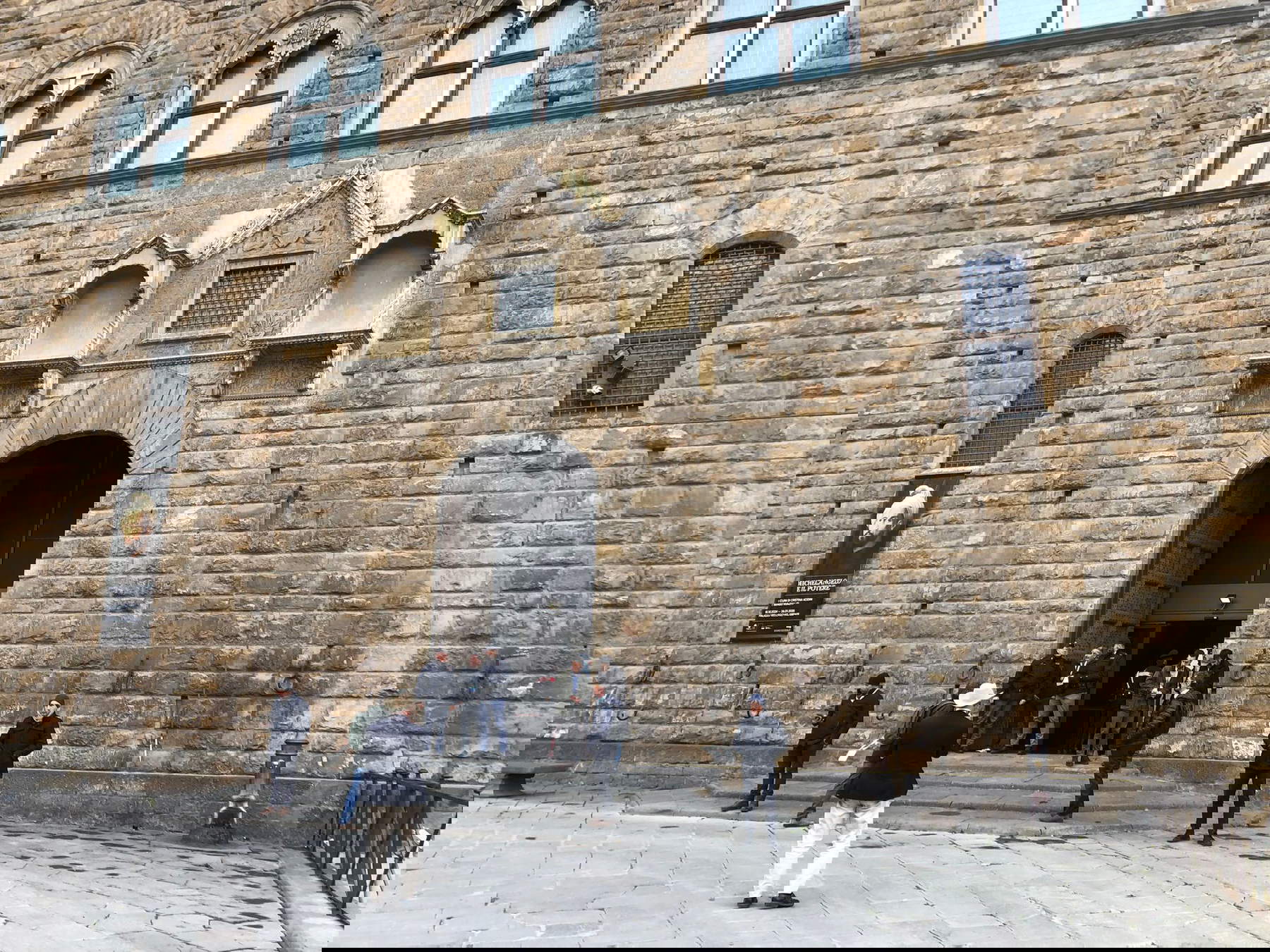 Florence, la réunion du G7 sur le tourisme commence : la Piazza della Signoria est blindée