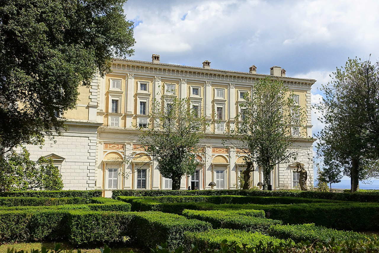 Realt&agrave;: Giardini di Palazzo Farnese a Caprarola