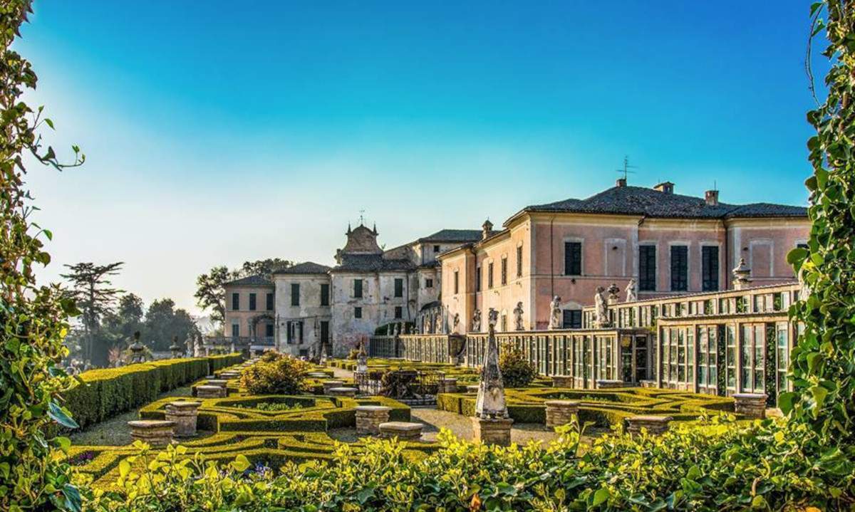 Potenza Picena, der Garten der Villa Buonaccorsi, wird auf außergewöhnliche Weise für die Öffentlichkeit wiedereröffnet 