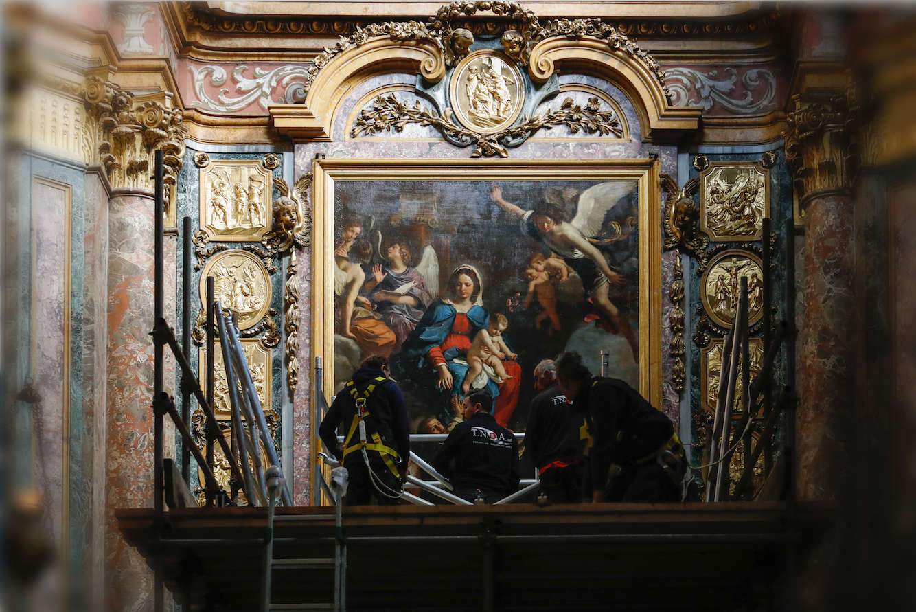 Turin, Guercino exhibition also features the large Madonna of the Rosary altarpiece. Photos of the transport