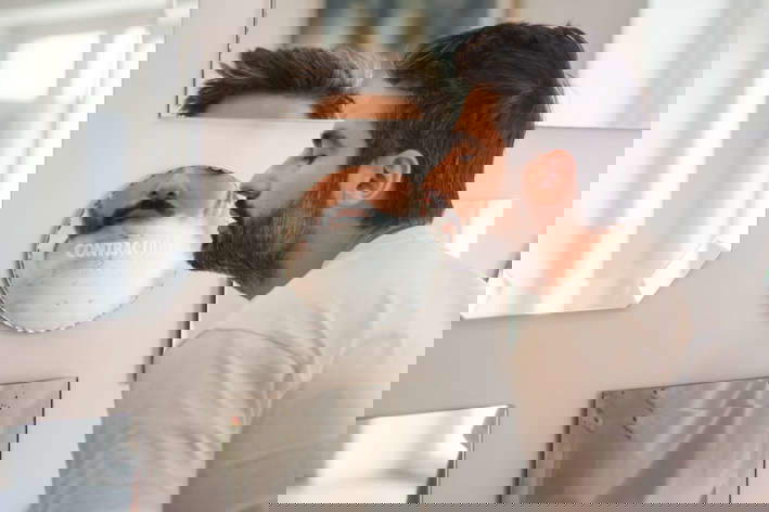 Jean-Baptiste Caron, Au gré des existences, detail (2023; mirrors, anti-fog treatment, 430 x 140 cm; Fondation Bullukian) Jean-Baptiste Caron, Au gré des existences, detail (2023; mirrors, anti-fog treatment, 430 x 140 cm; Fondation Bullukian)