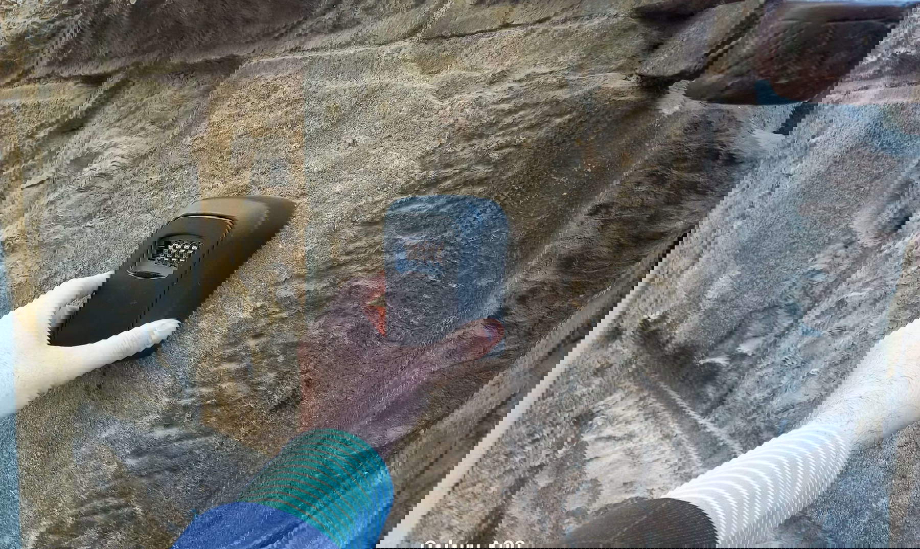 Der auf der Loggia dei Cerchi installierte Schlüsselkasten Der auf der Loggia dei Cerchi installierte Schlüsselkasten