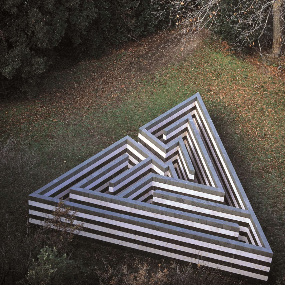 Robert Morris' Labyrinth at Celle Farm - Gori Collection Robert Morris' Labyrinth at Celle Farm - Gori Collection
