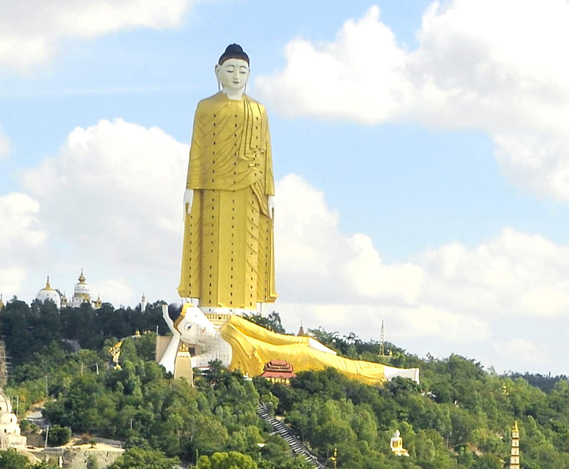 3. Laykyun Setkyar (Monywa, Birma). Höhe: 116 Meter 3. Laykyun Setkyar (Monywa, Birma). Höhe: 116 Meter