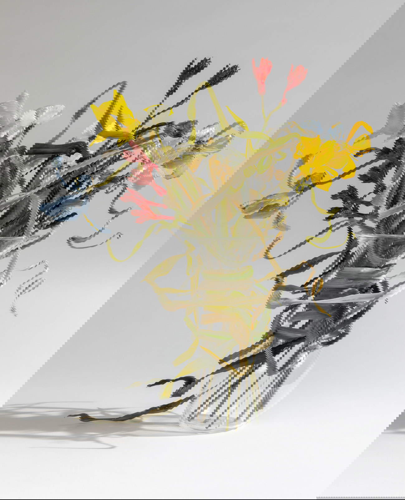 Lilla Tabasso, Groviglio (2021; vetro di Murano lavorato a lume, 37 x 34 cm; Venezia, Caterina Tognon Arte Contemporanea)