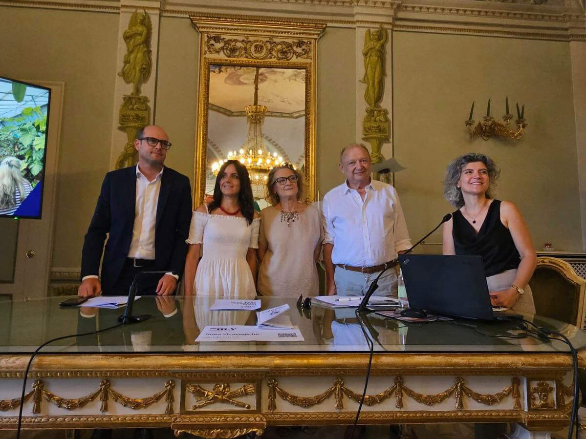 The press conference presenting the guidelines