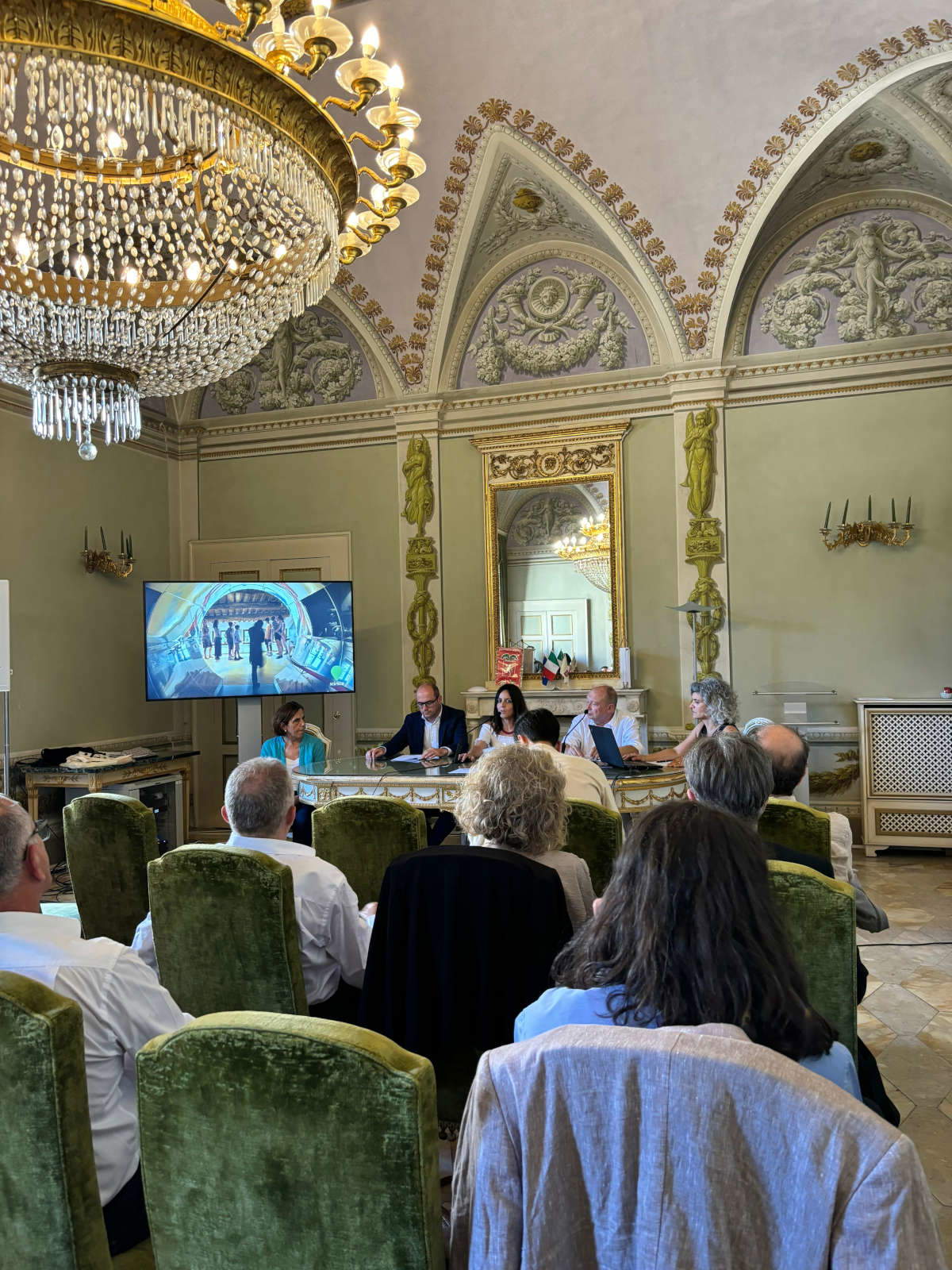 The press conference presenting the guidelines