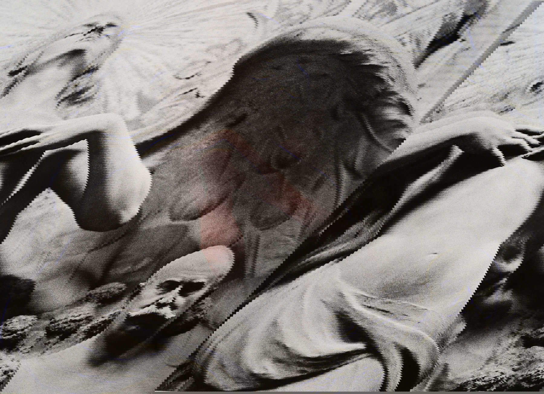 Lisetta Carmi, Eroticism and Authoritarianism at Staglieno, 1966 © Martini & Ronchetti, courtesy Lisetta Carmi archive Lisetta Carmi, Eroticism and Authoritarianism at Staglieno, 1966 © Martini & Ronchetti, courtesy Lisetta Carmi archive