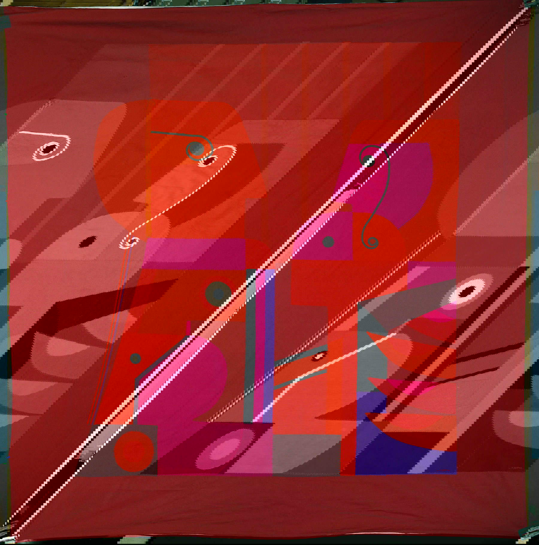 Luisa Albertini, Violinschlüssel (1980; Stoff und Tuch auf Leinwand, 230 x 230 cm; Privatsammlung). Foto: Sergio Baricci