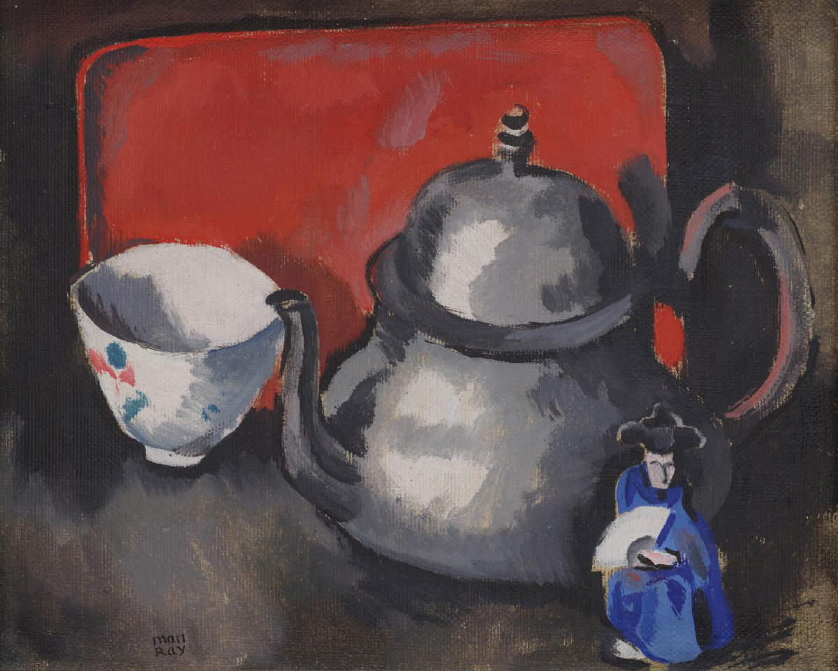 Man Ray, Stillleben mit Teekanne (1910; Öl auf Leinwand, 20,i9 x 26,2 cm; Philadelphia, Philadelphia Museum of Art)