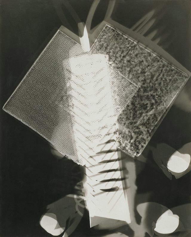 Man Ray, Ohne Titel (1923; Rayograph, Gelatinesilberdruck, 28,8 x 23,5 cm; Venedig, Sammlung Peggy Guggenheim)