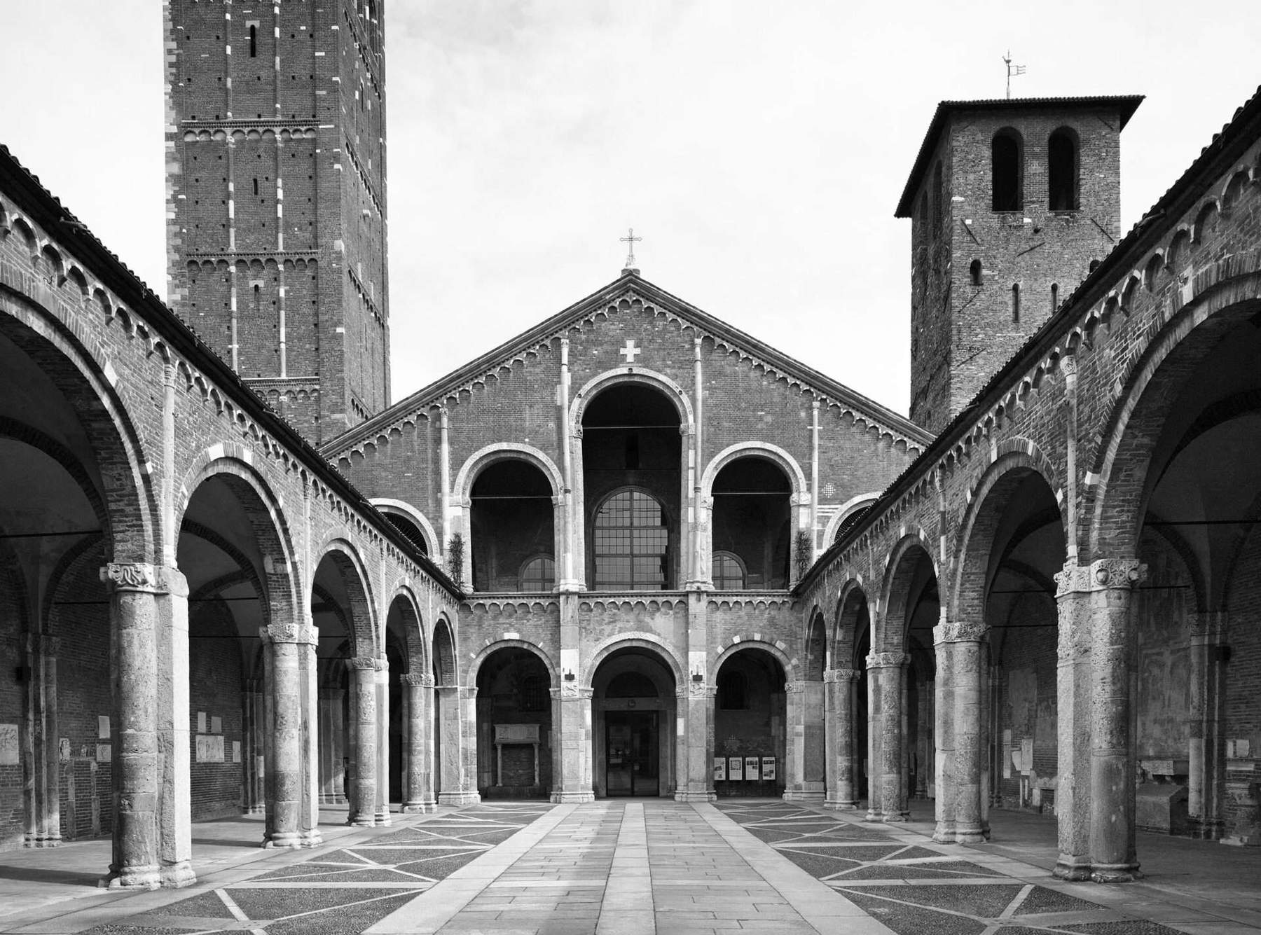 170 years of restoration in Milan: an exhibition of Marco Introini's photographs