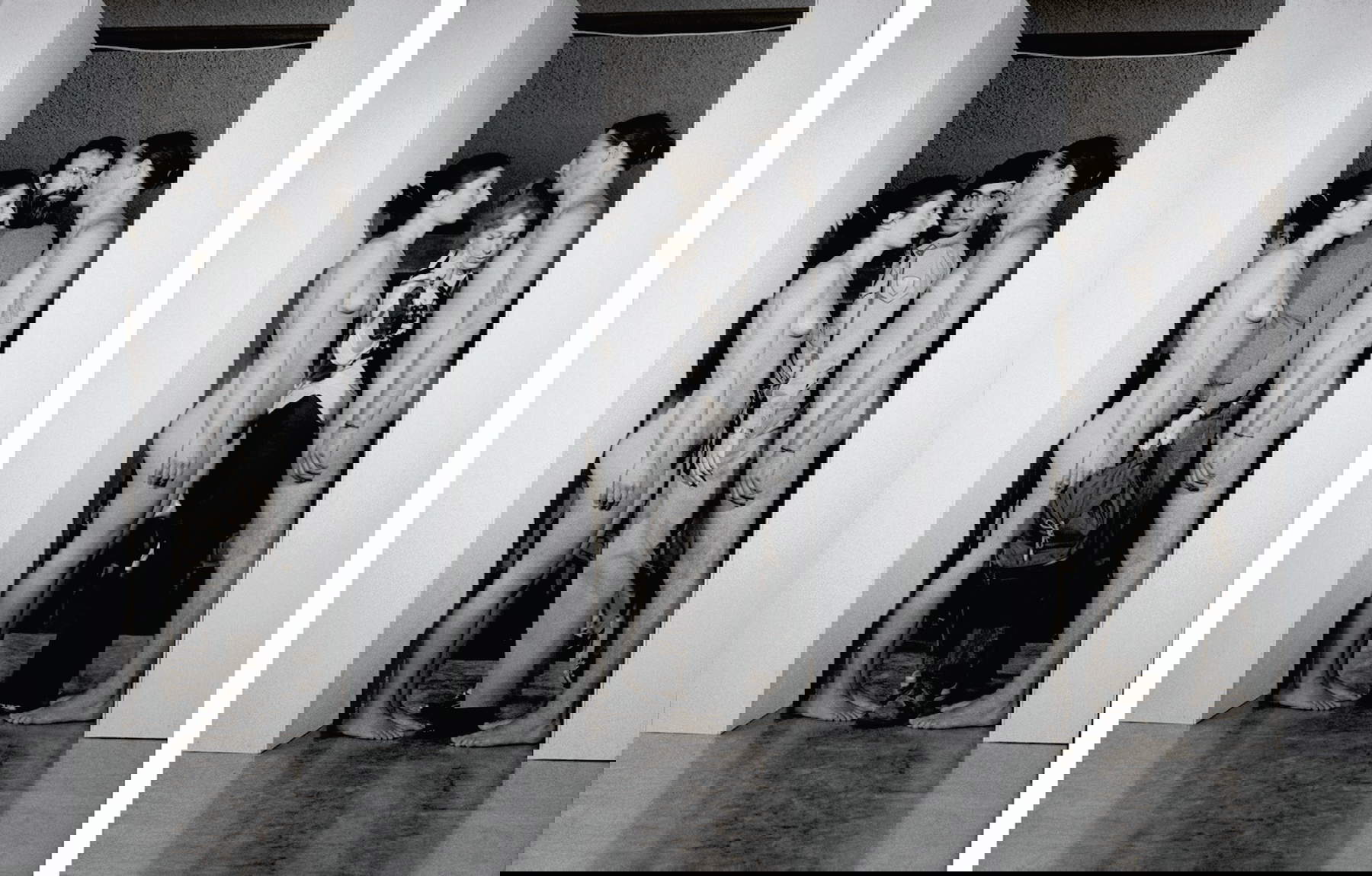 Marina Abramović et Ulay, Imponderabilia, 1977, Bologne, Galleria Comunale d'Arte Moderna Marina Abramović et Ulay, Imponderabilia, 1977, Bologne, Galleria Comunale d'Arte Moderna