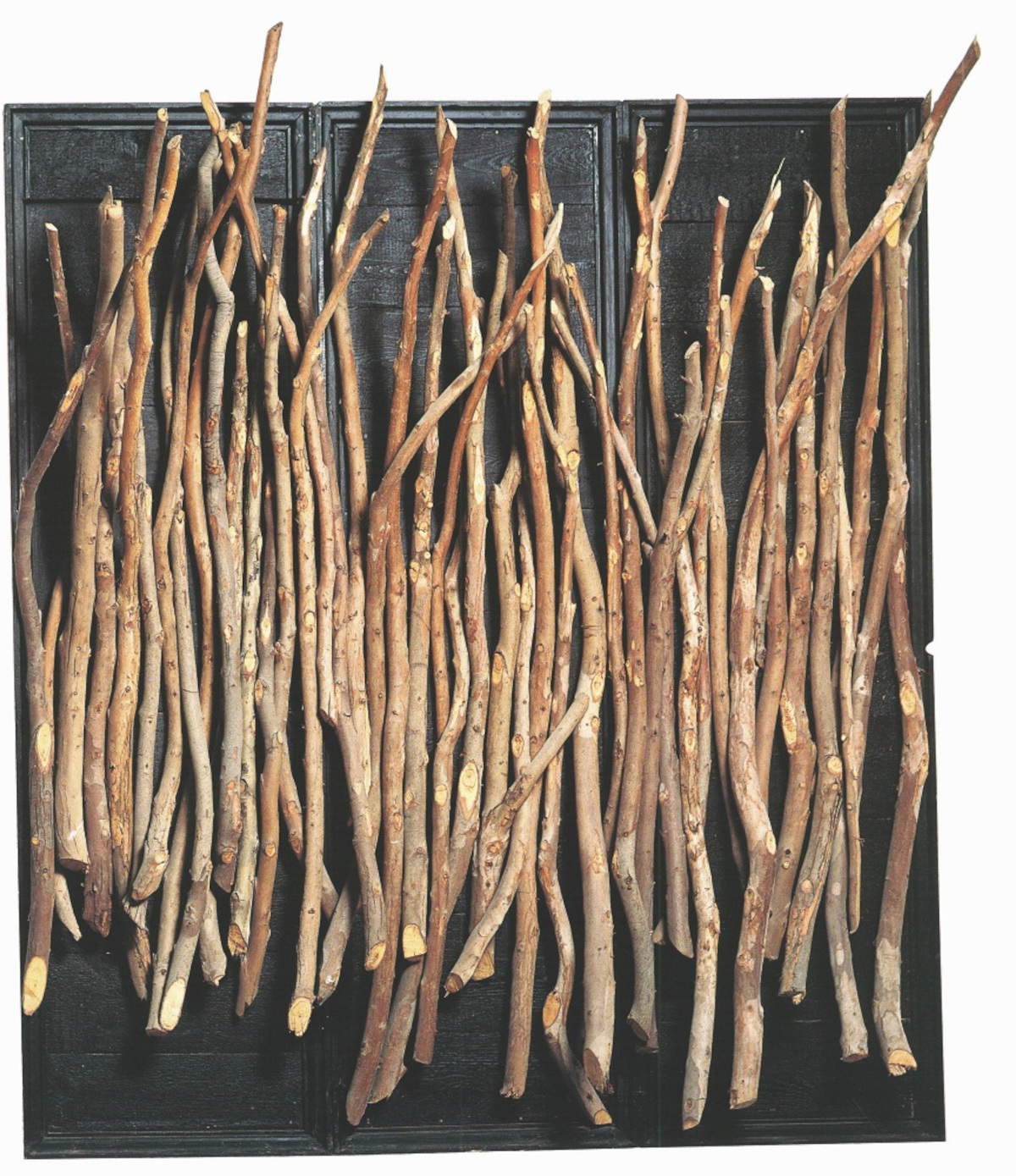 Mario Ceroli Inferno (1979 ; bois et branches de pin russe, 190 x 60 x 162 cm)