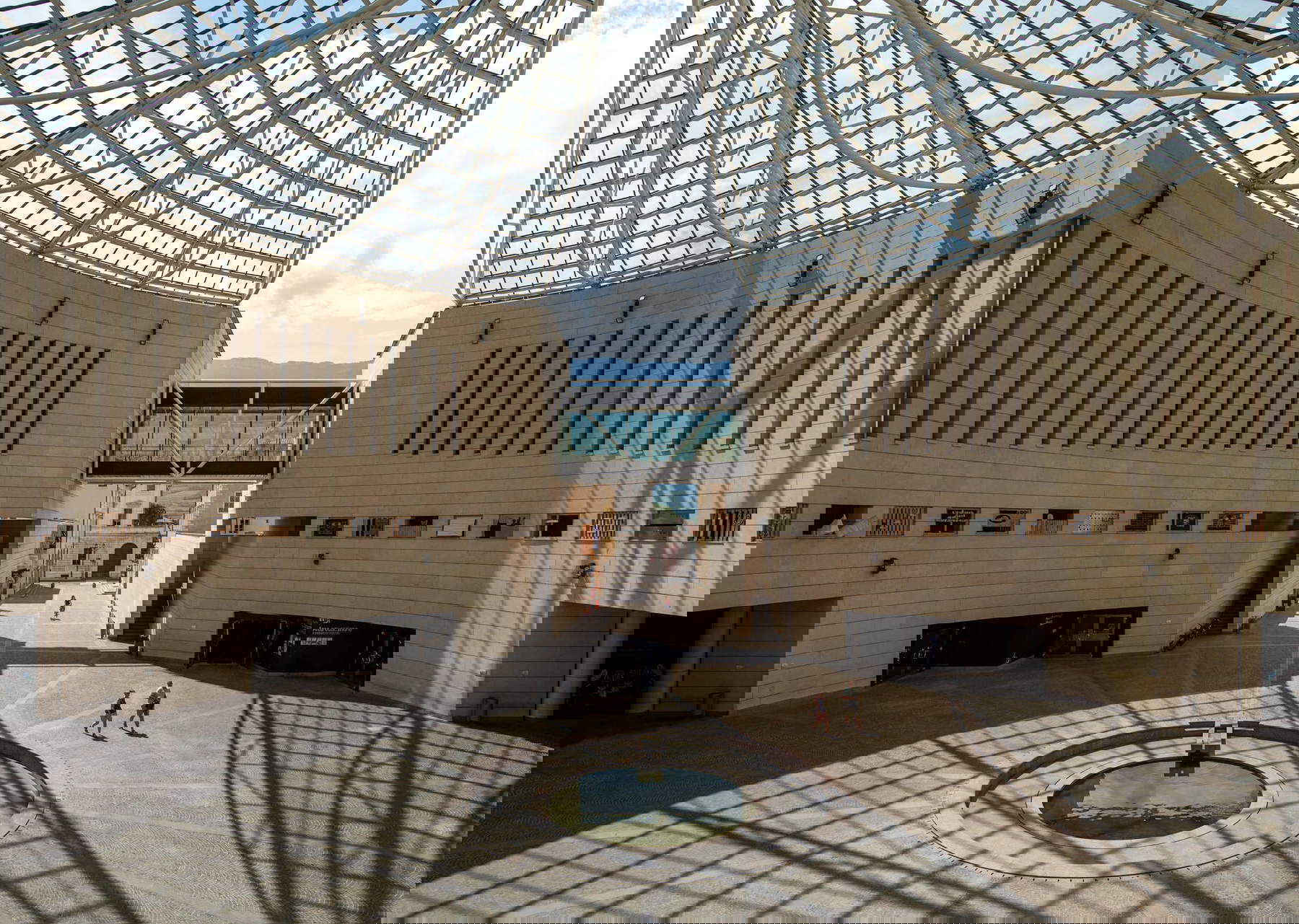 Il MART - Museo di Arte Moderna e Contemporanea di Trento e Rovereto Il MART - Museo di Arte Moderna e Contemporanea di Trento e Rovereto