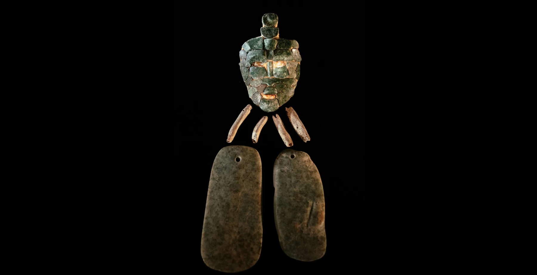 Guatemala, jade mask discovered in tomb of ancient Mayan king