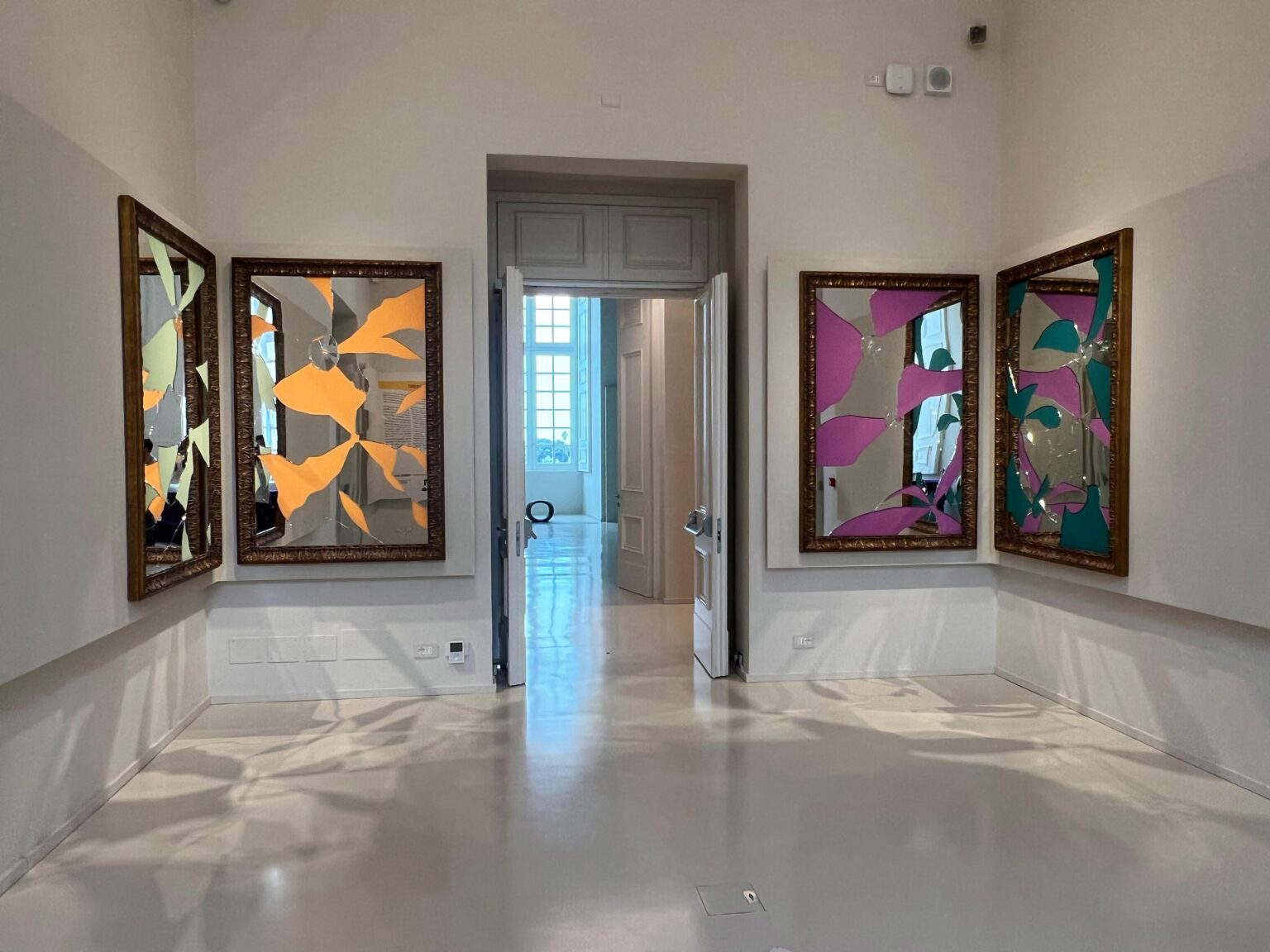 Opere in mostra: Two Less One Colored Opere in mostra: Two Less One Colored