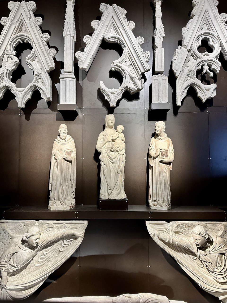 Das wiederaufgebaute Fieschi-Denkmal Das wiederaufgebaute Fieschi-Denkmal
