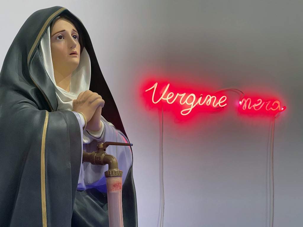 In Foligno: Vettor Pisanis magischer Glaube in einer anthologischen Ausstellung