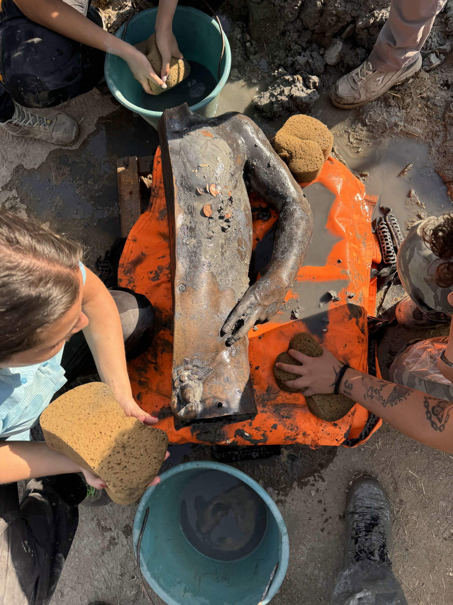 Tronc de l'homme. Photo : Commune de San Casciano dei Bagni / Ludovico Salerno