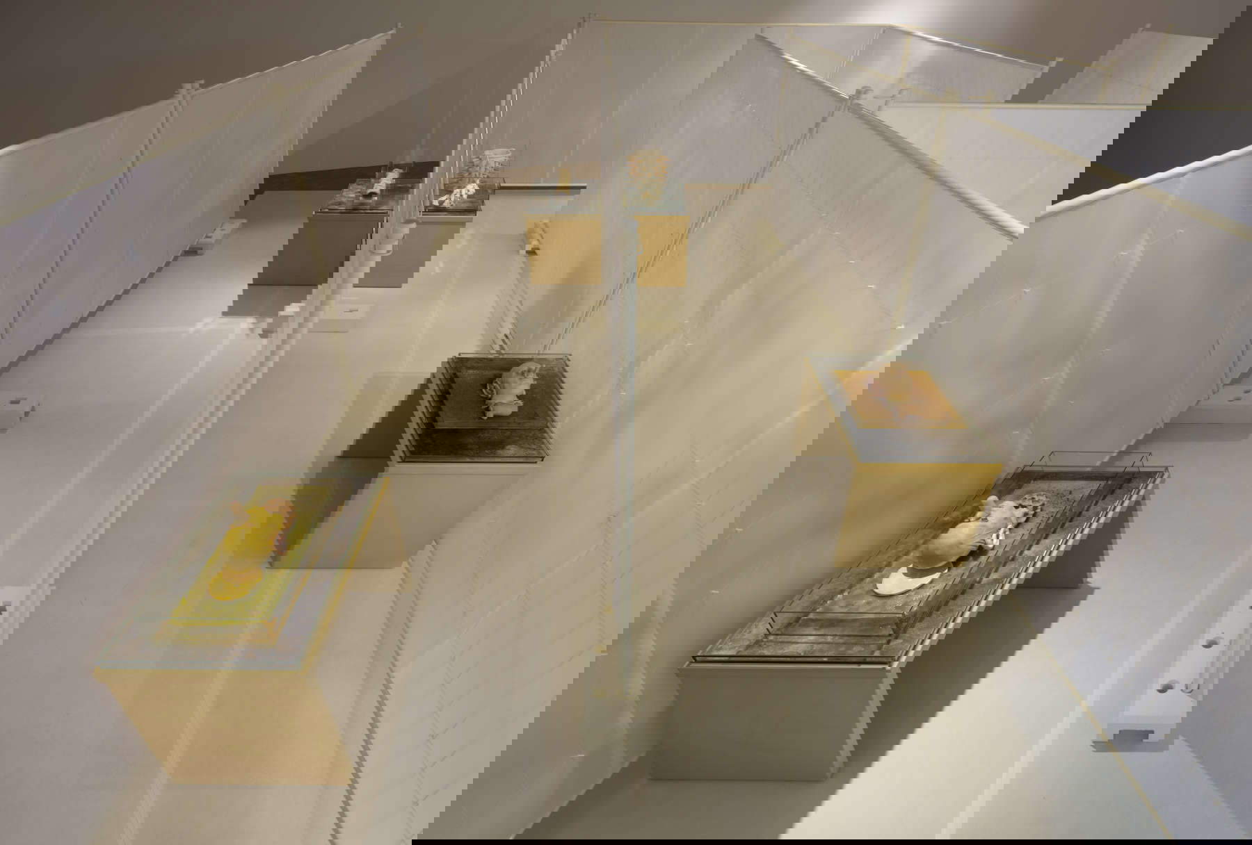 Aufbau der Ausstellung. Foto: Andrea Rossetti Aufbau der Ausstellung. Foto: Andrea Rossetti