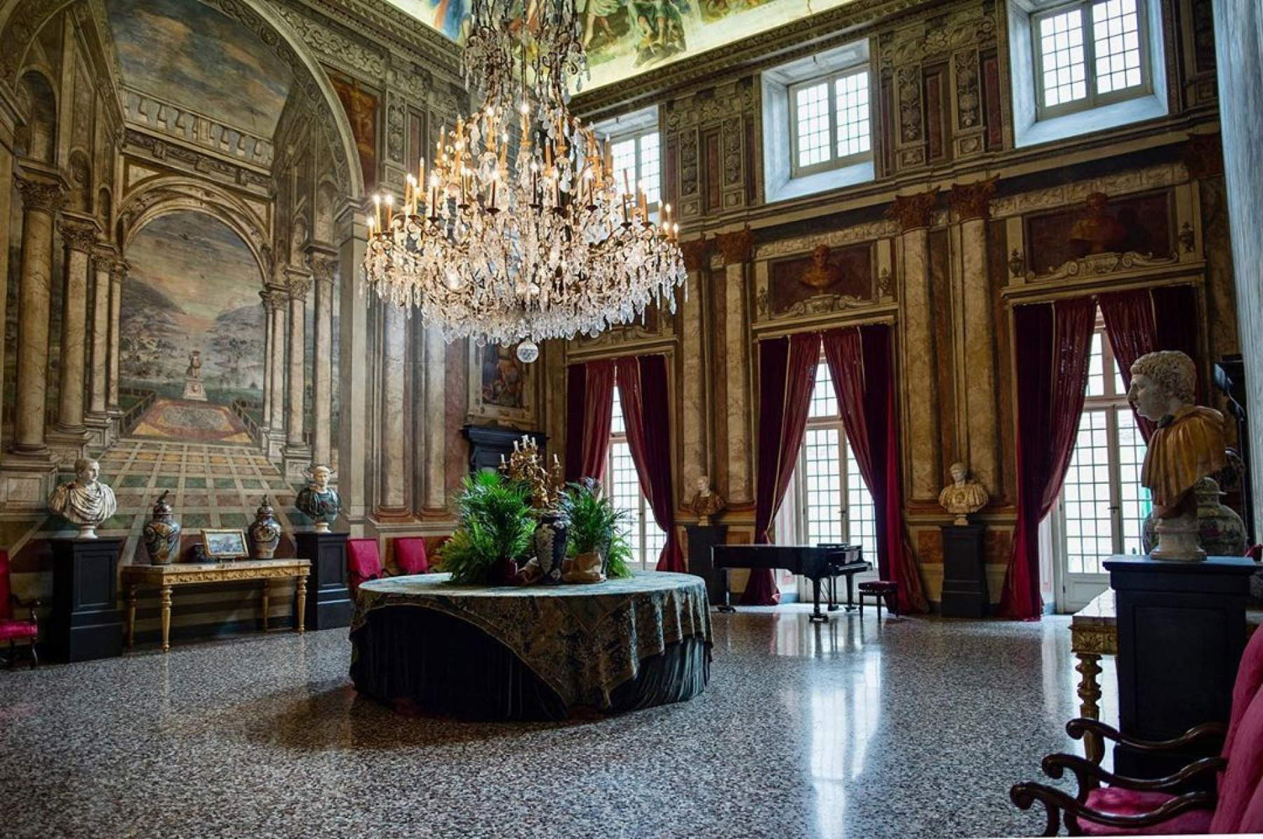 Reality: Angelo Giovanni Spinola Palace