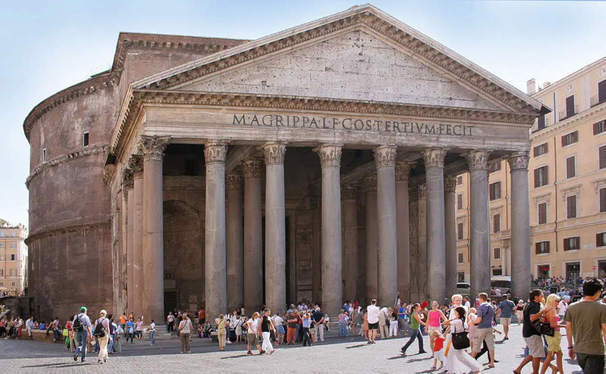 Pantheon, al via le visite guidate a cadenza mensile per persone con disabilità visive