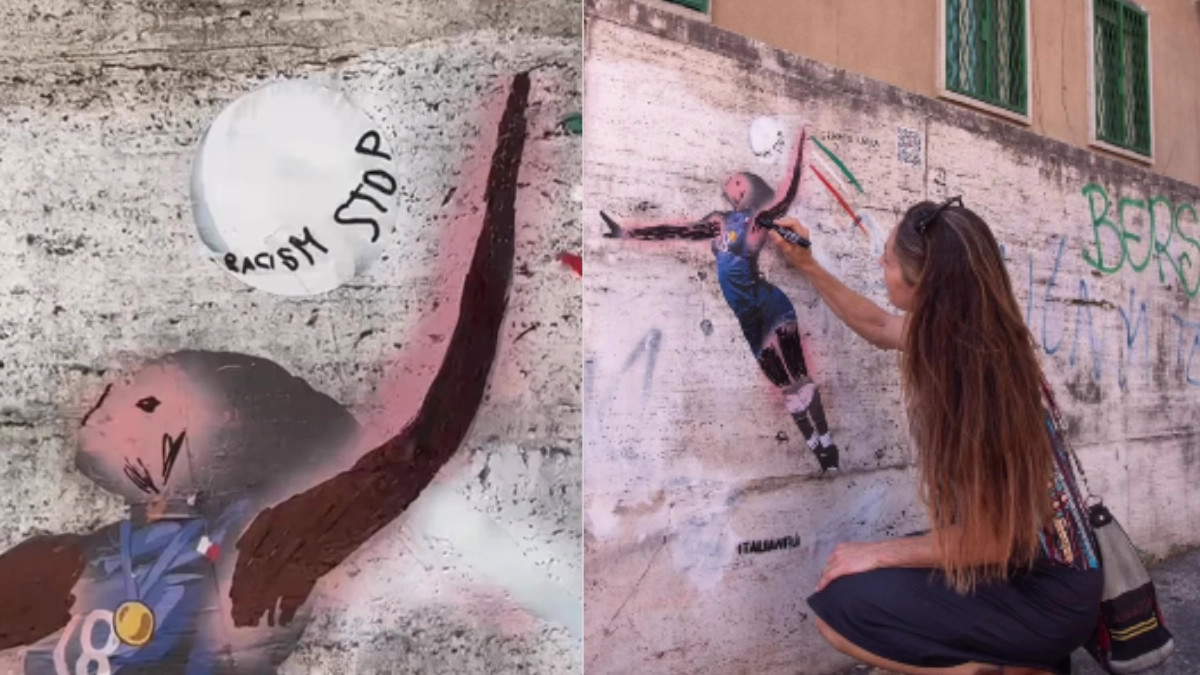 Obra vandalizada dedicada a Paola Egonu repintada con rotulador negro: el gesto de un transeúnte 