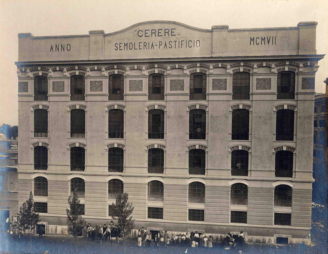 Zwei Ausstellungen und ein neuer Ausstellungsraum anlässlich des 20-jährigen Bestehens der Stiftung Pastificio Cerere in Rom