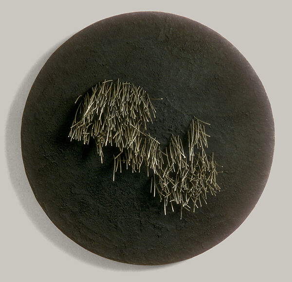 Pol Bury, Rods on Round background (1963; madera y metal, 91,4 x 232,2 cm; Nueva York, Metropolitan Museum) Pol Bury, Rods on Round background (1963; madera y metal, 91,4 x 232,2 cm; Nueva York, Metropolitan Museum)