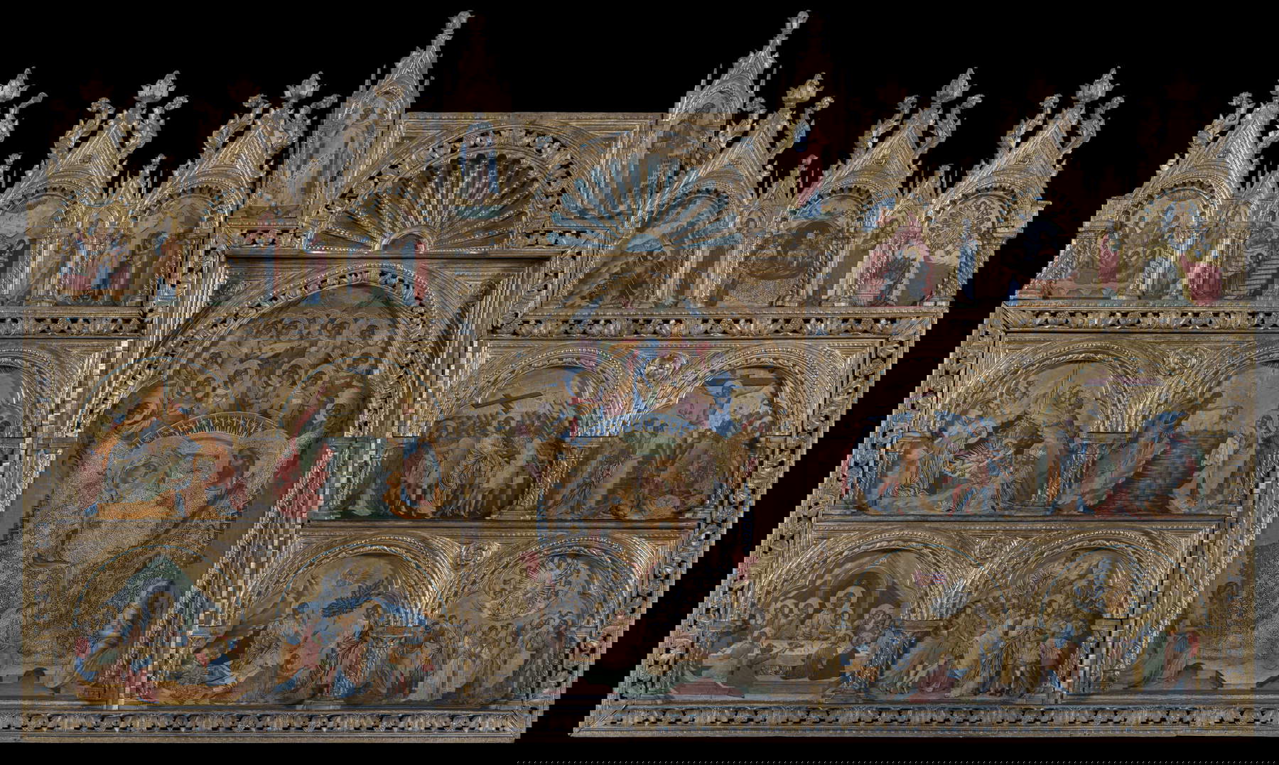 El políptico de Santa Chiara de Paolo Veneziano antes de su restauración.  Foto: Matteo De Fina El políptico de Santa Chiara de Paolo Veneziano antes de su restauración.  Foto: Matteo De Fina