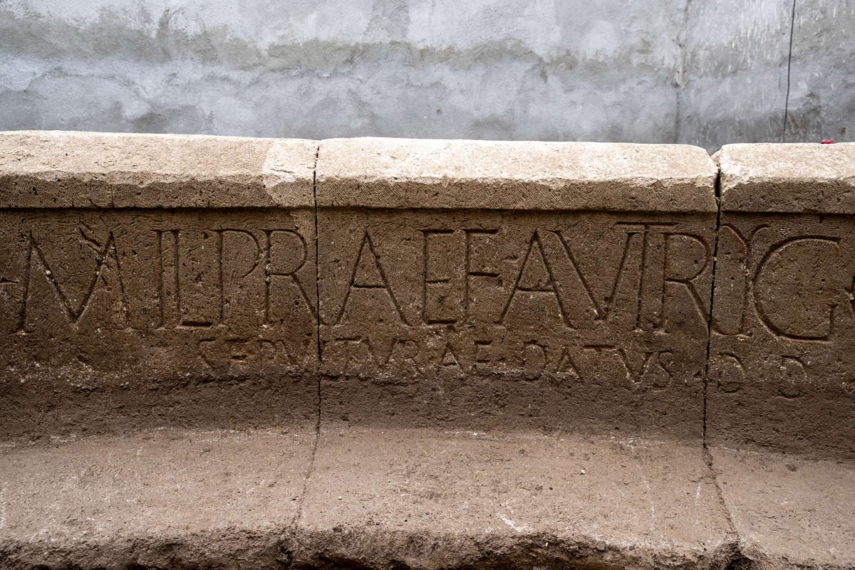 L'inscription dans la tombe de Numerius Agrestinus découverte à Pompéi