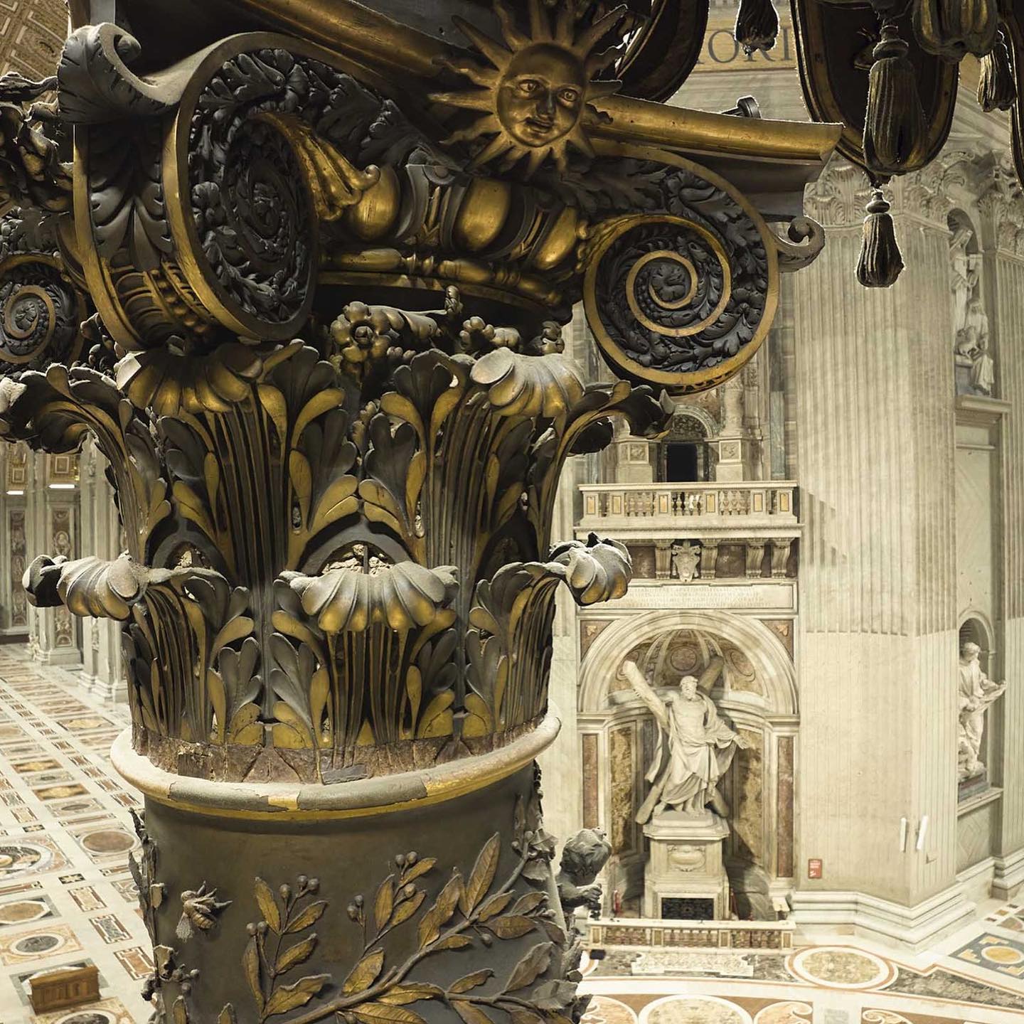 San Pedro Baldachin, dettagli. Foto: Basilica Papale di San Pietro San Pedro Baldachin, dettagli. Foto: Basilica Papale di San Pietro