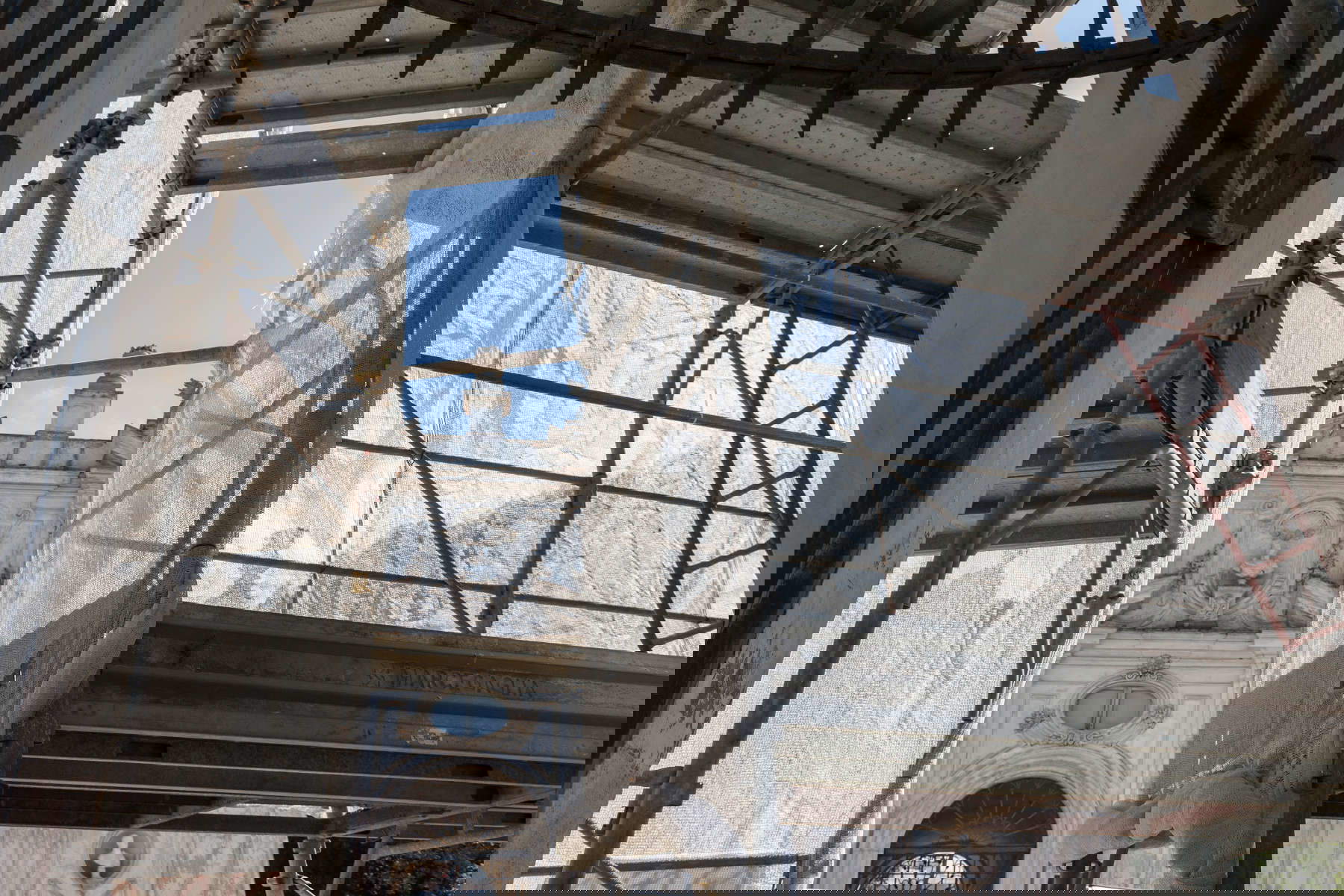 Restoration of dragon exedra and fountain in the Garden of the Hermes at Villa Borghese