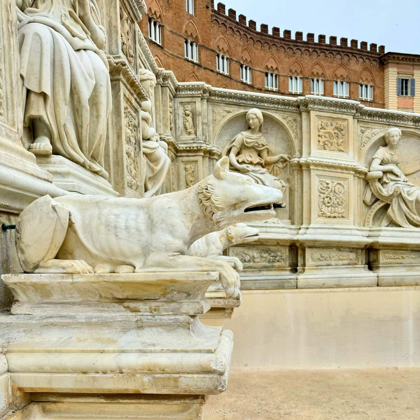 Siena, finishes restoration of Fonte Gaia, the city's iconic fountain