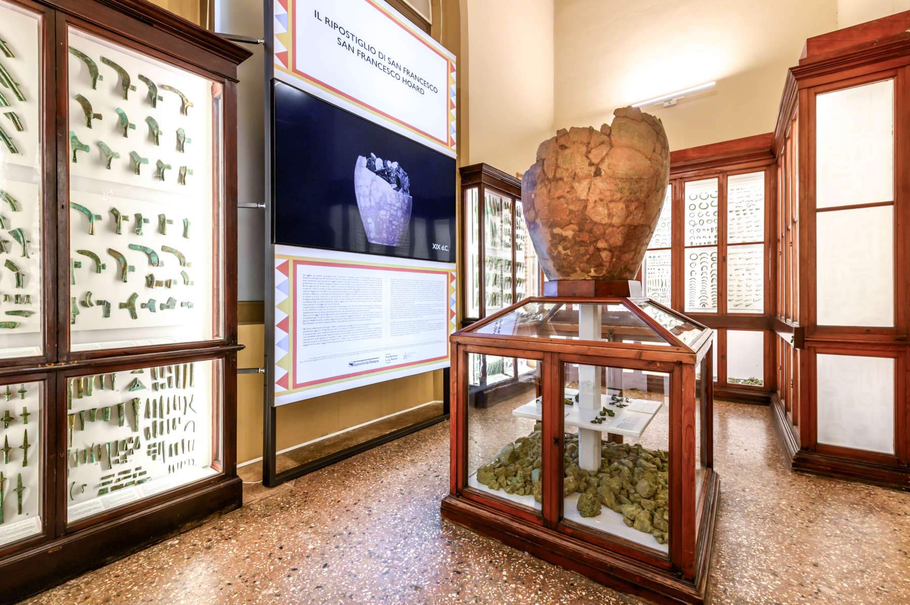 Bologna, the Civic Archaeological Museum rearranges the Ripostiglio di San Francesco (St. Francis' Storehouse).