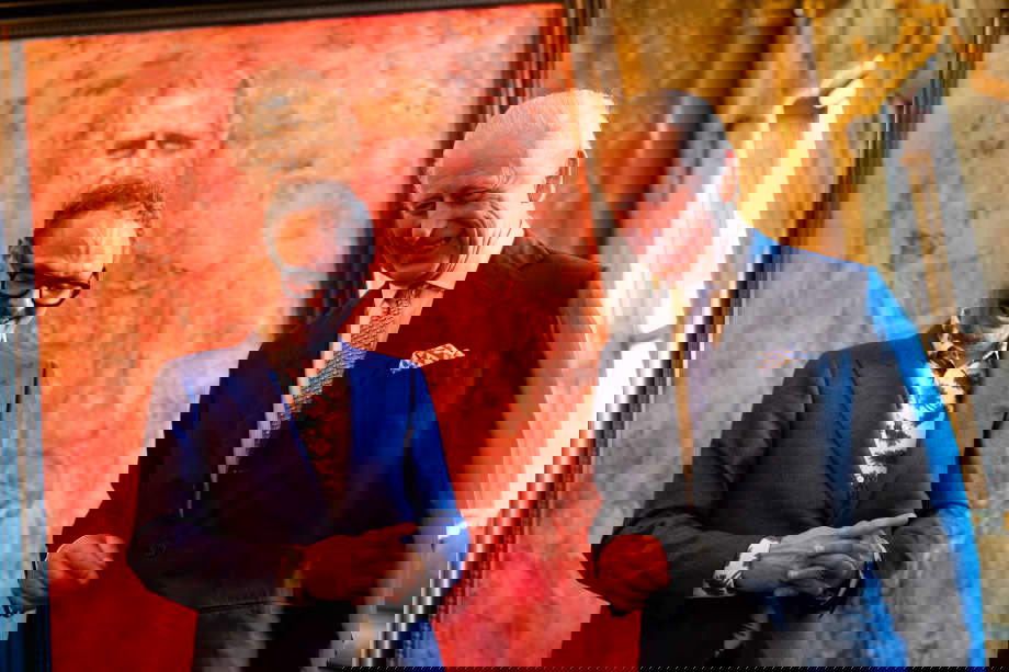 Carlo III e Jonathan Yeo Carlo III e Jonathan Yeo