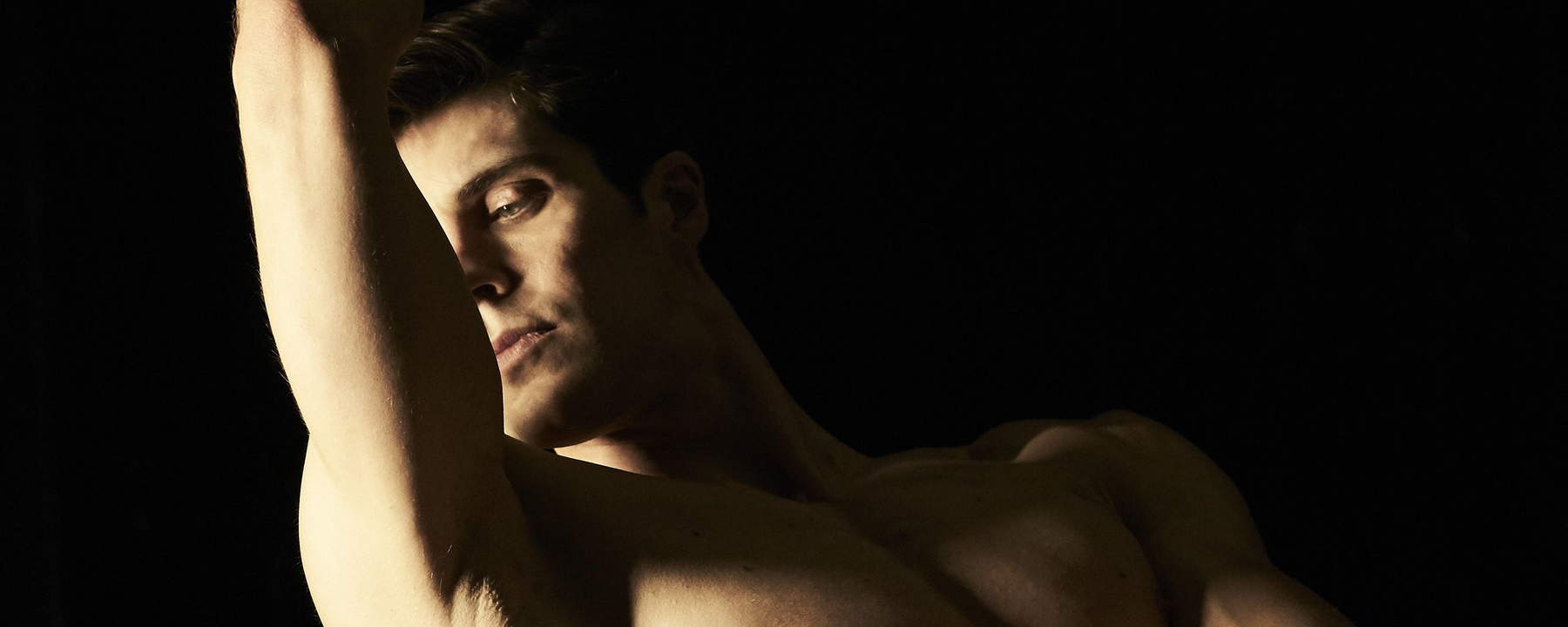 Roberto Bolle interpreta a Caravaggio: el ballet sobre el pintor lombardo se estrena en Italia