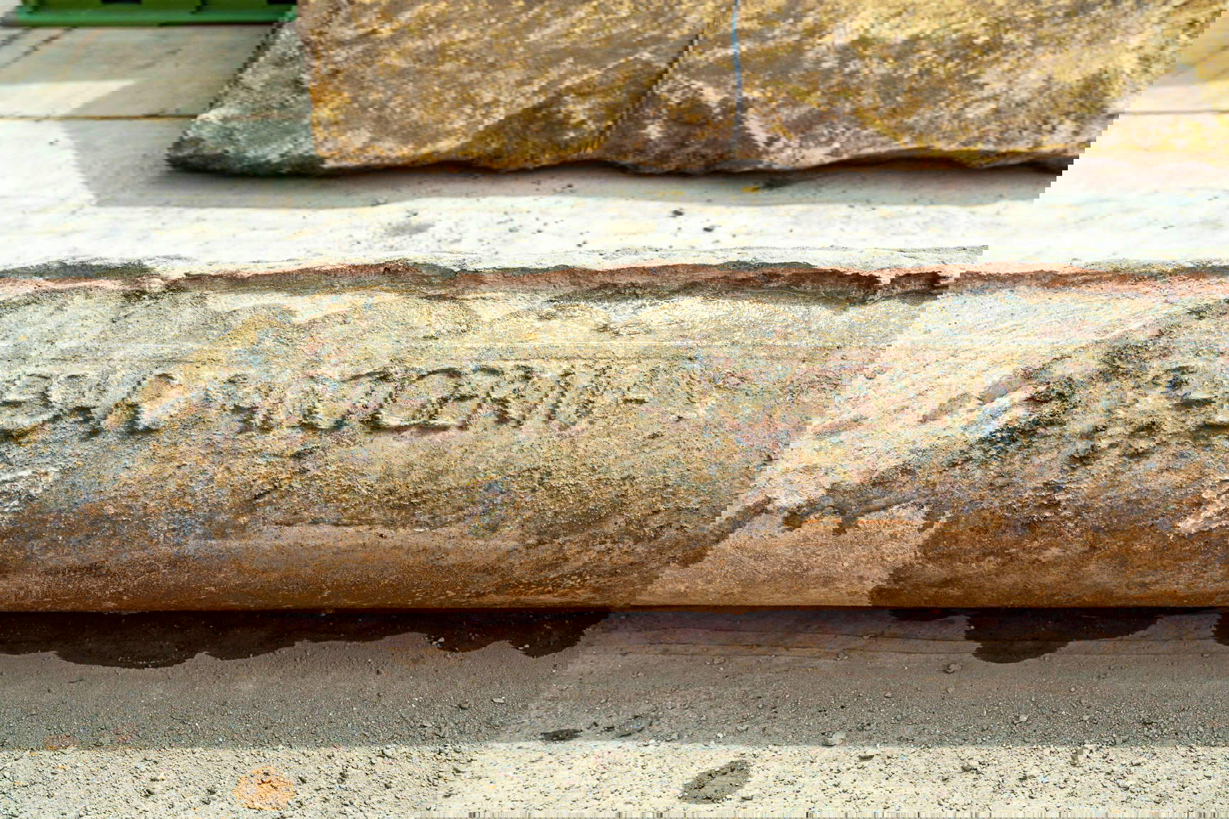 Le portique Julio-Claudio se trouve sur la Piazza Pia à Rome.