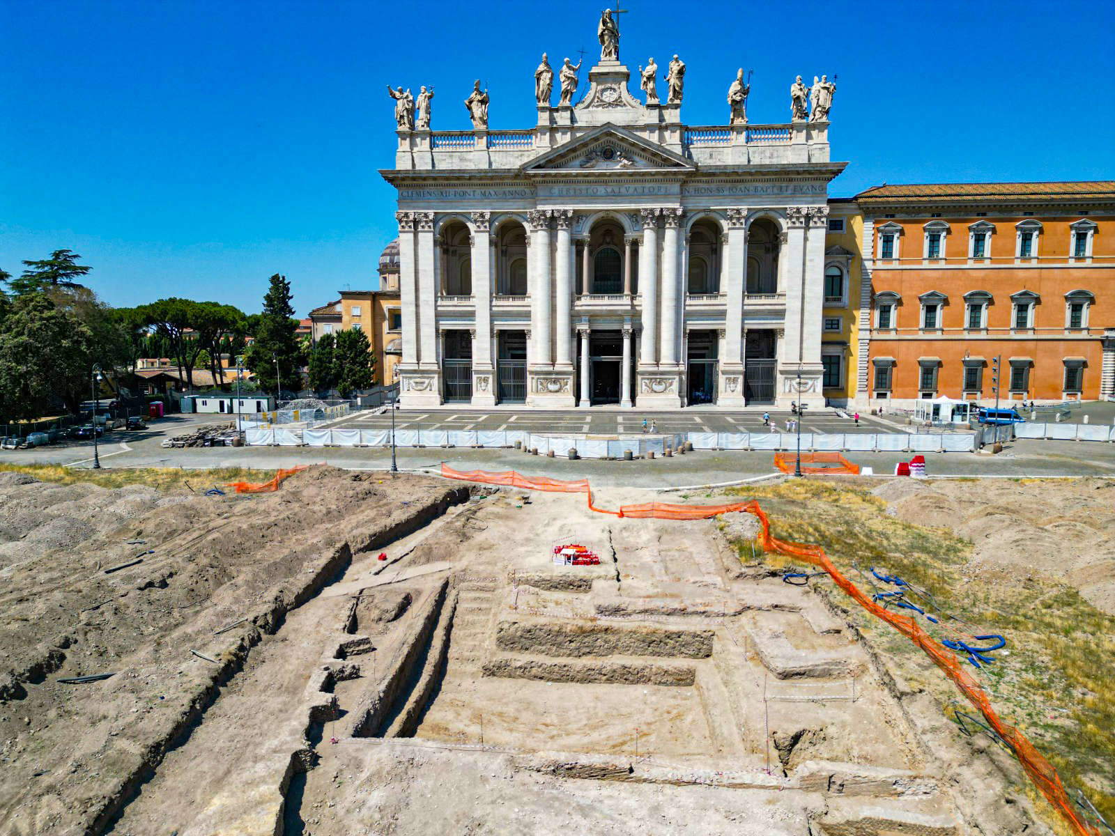 Roma, descubiertos restos de las murallas del Patriarcado construido por Constantino