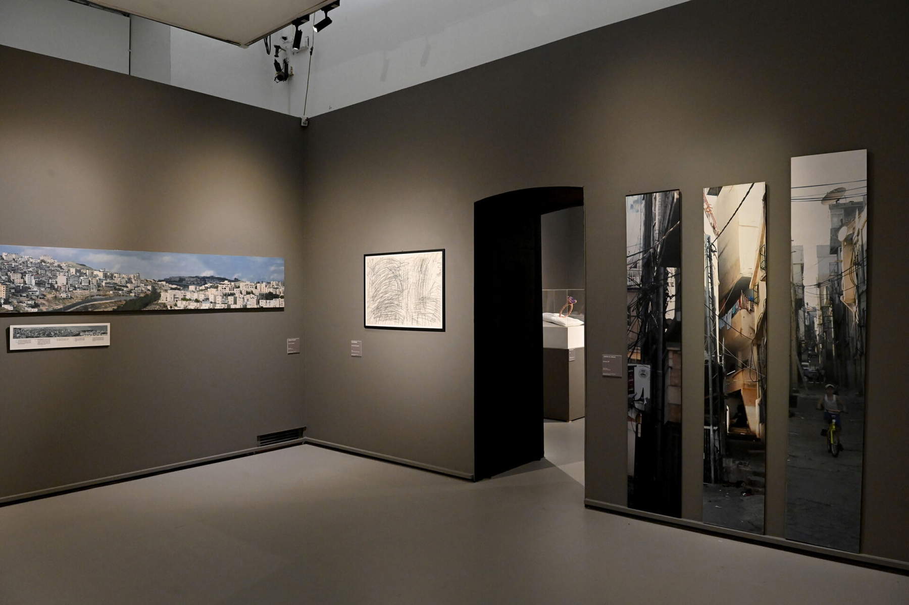 Allestimento della mostra. Foto: Andrea Scuratti Allestimento della mostra. Foto: Andrea Scuratti