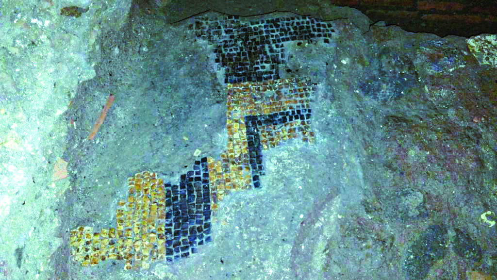 Fragmento de mosaico hallado en la excavación. Foto: Superintendencia Especial de Roma