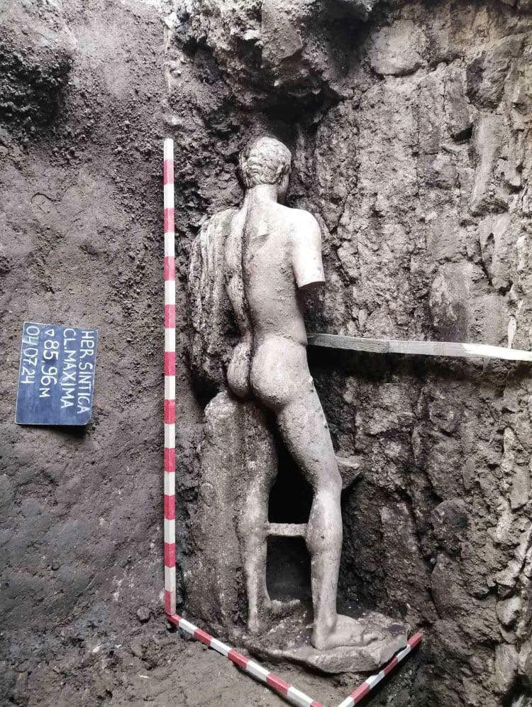 La statua di Hermes scoperta in Bulgaria