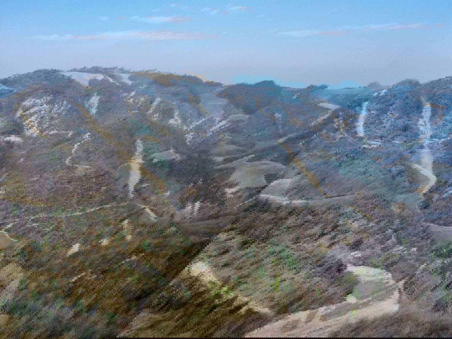 Silvia Camporesi, Blick auf zahlreiche Erdrutsche in der Gemeinde Modigliana