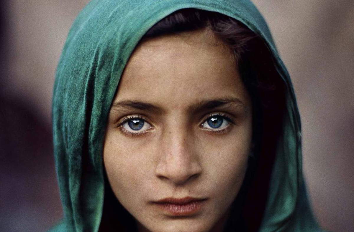 In Fermo erzählen über 50 Fotografien die Geschichte der Kindheit auf der ganzen Welt durch die Linse von Steve McCurry