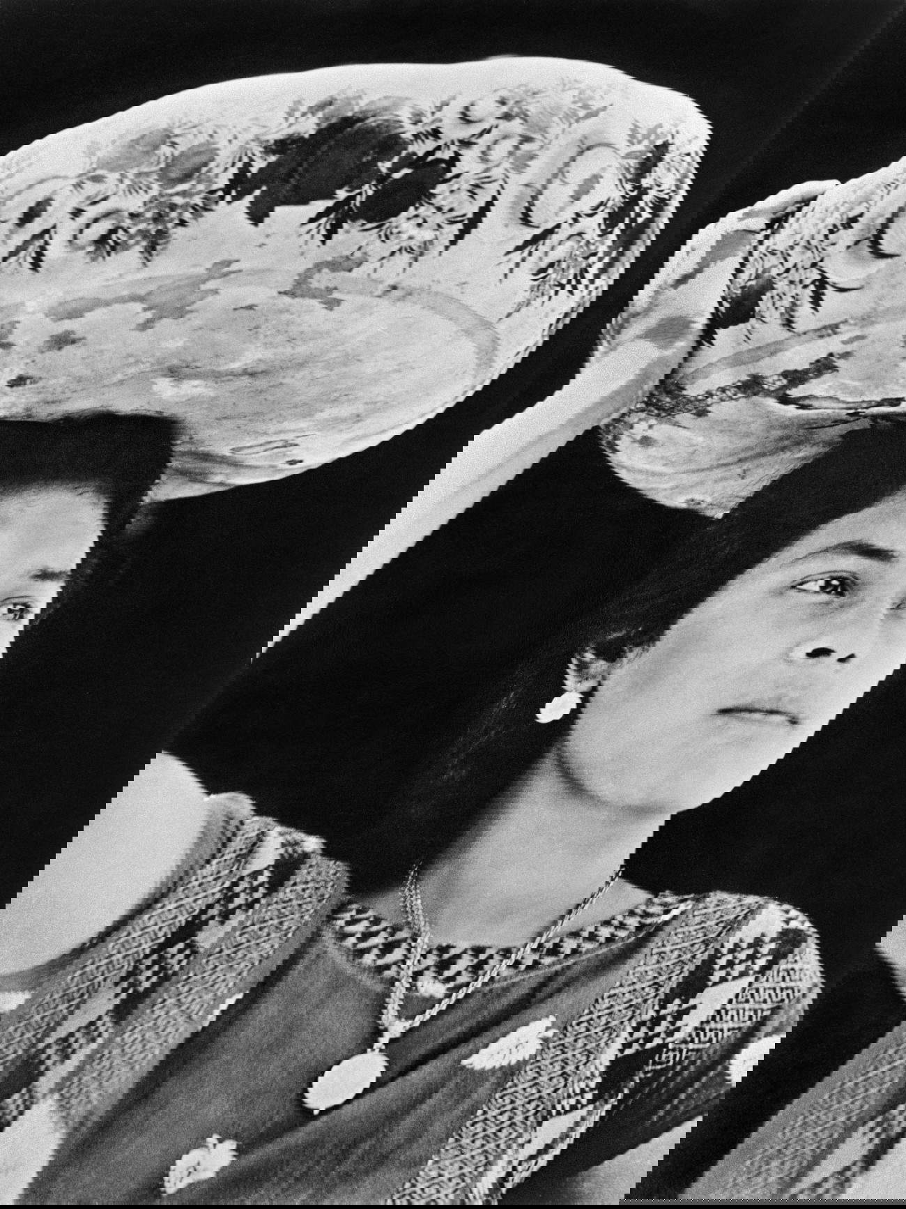 Tina Modotti, Frau aus Tehuantepec (Mexiko, 1929; Pordenone, Cinemazero-Archiv)