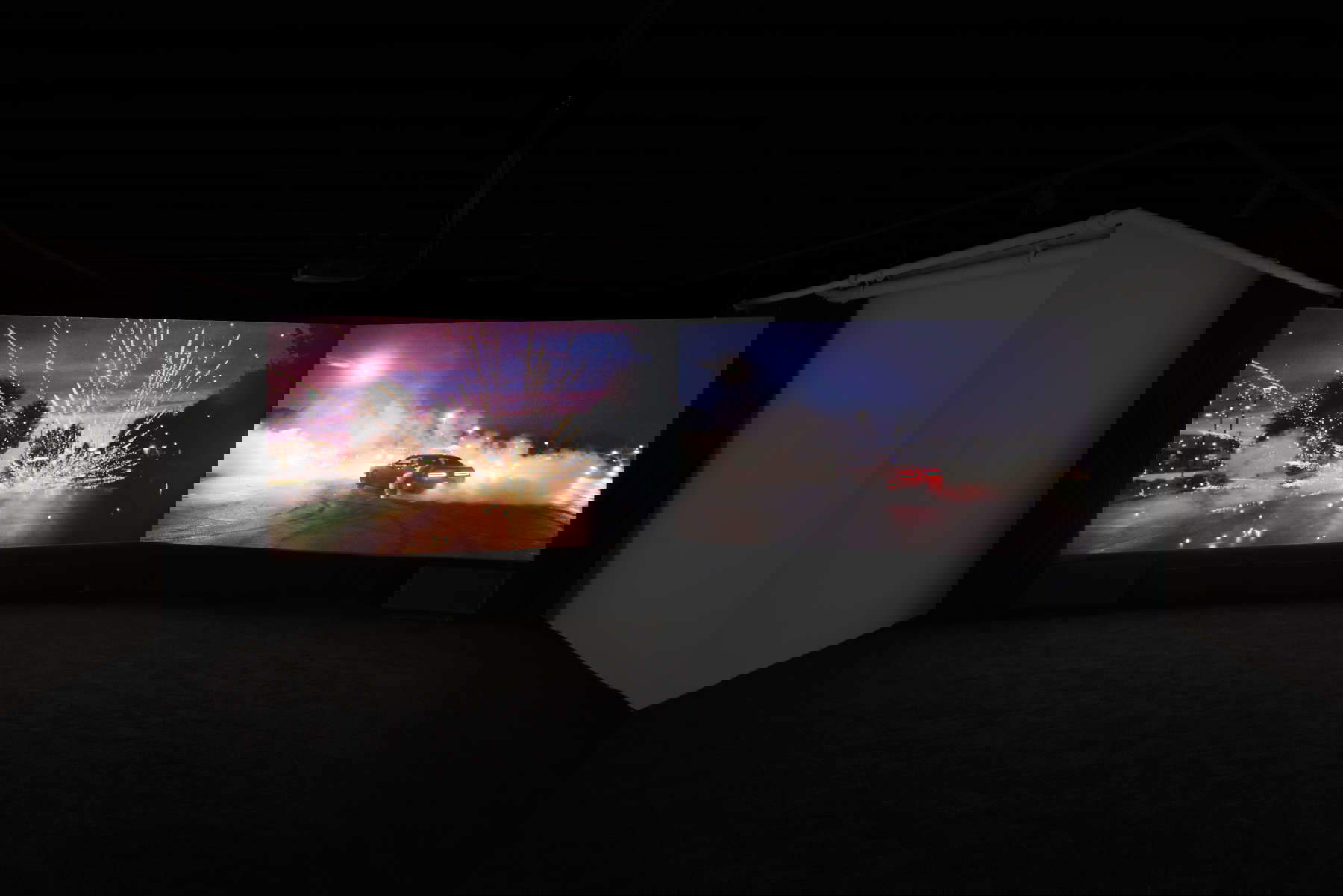 Tommy Malekoff, Desire Lines (2019 ; vidéo numérique à deux canaux et son, durée 15'42''). Avec l'aimable autorisation de l'artiste