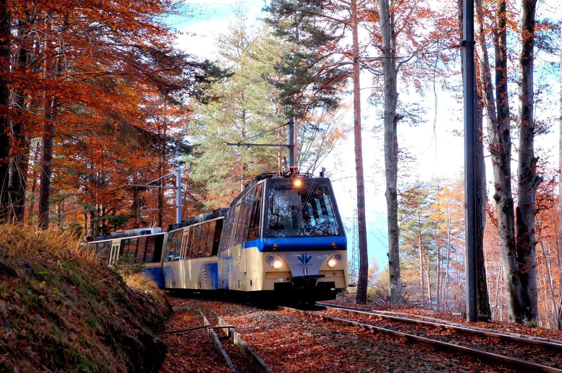 Vuelve el Tren del Follaje. Dos paradas para descubrir a los artistas del Valle de Vigezzo.