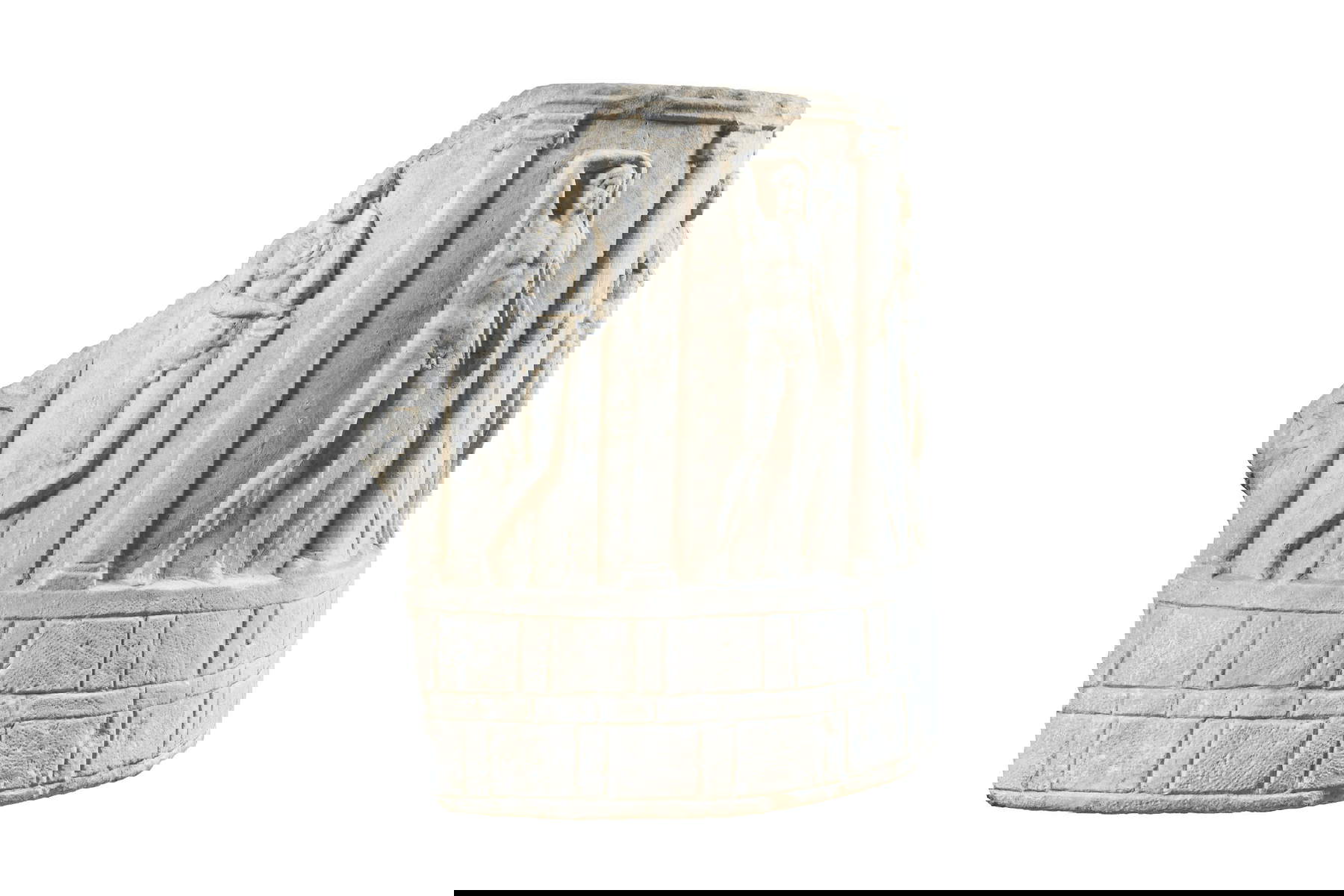 Trône de Luni ou des Alessandri (fin du IIe siècle - début du IIIe siècle après J.-C. ; marbre de Luna ; Turin, Musei Reali - Museo di Antichit&agrave;)